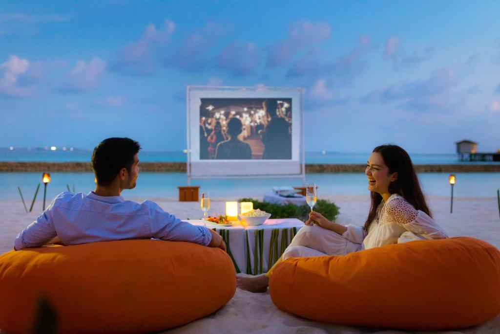 Centara Ras Fushi Resort and Spa 4*